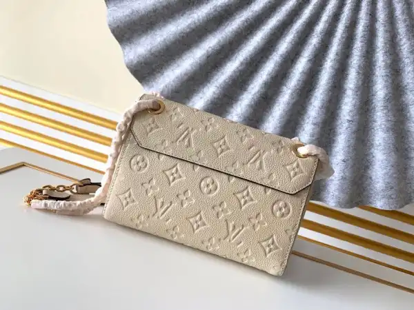 LOUIS VUITTON VAVIN BB