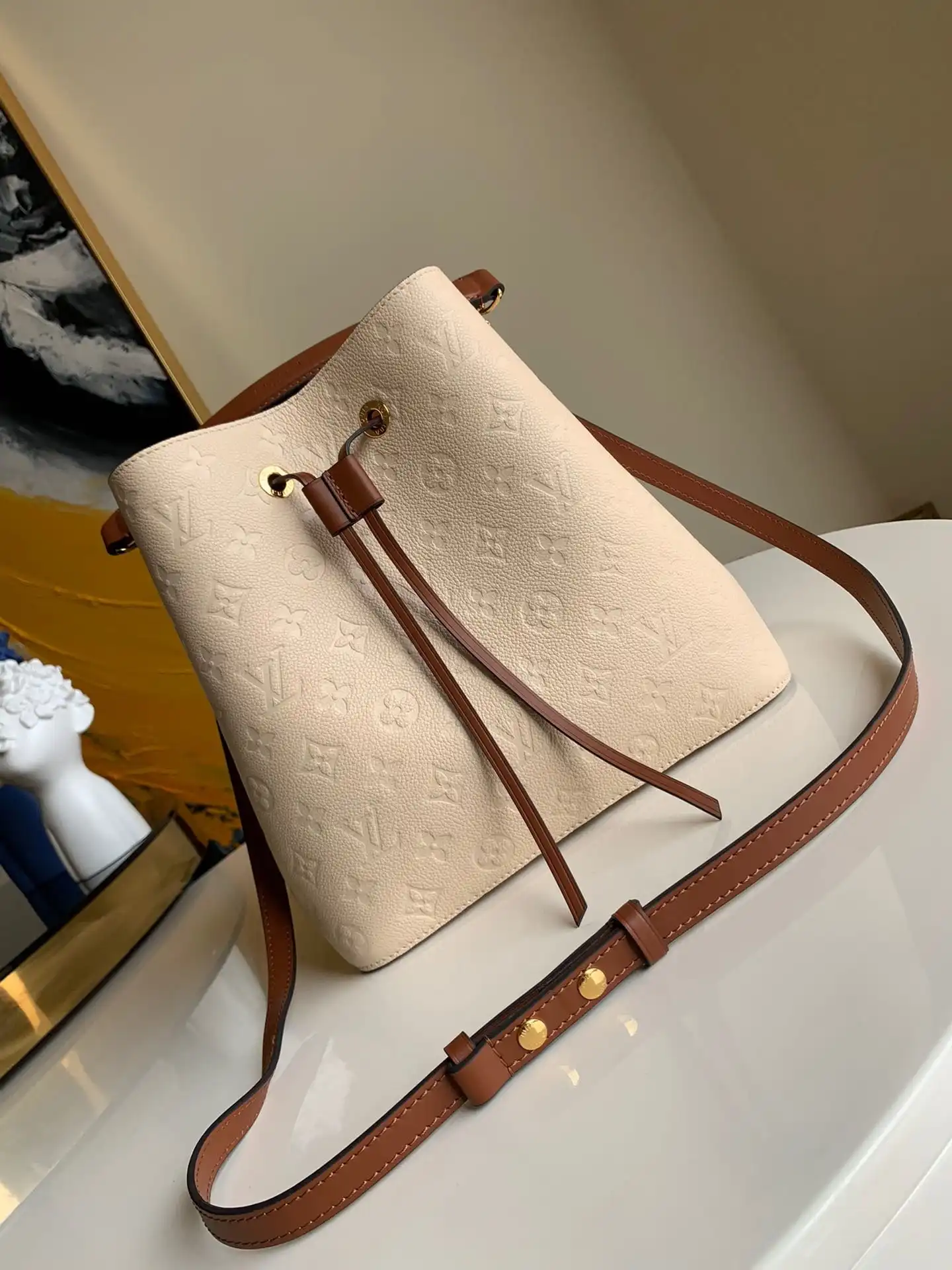 Rep LOUIS VUITTON NEONOE MM