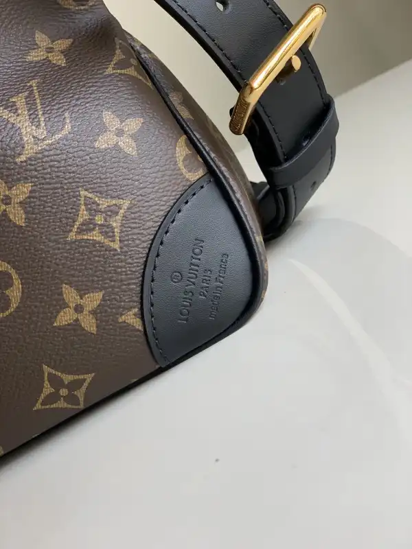 Cheap LOUIS VUITTON ODÉON MM