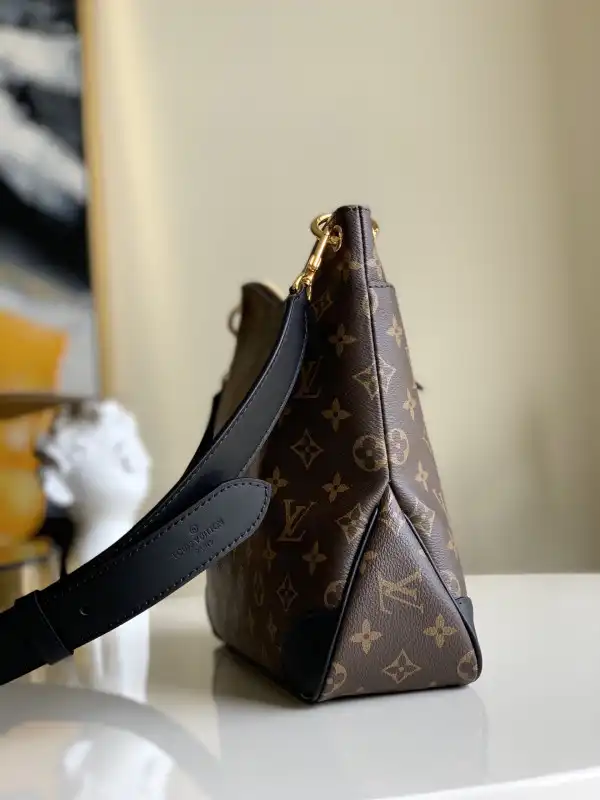 First bag ru LOUIS VUITTON ODÉON MM