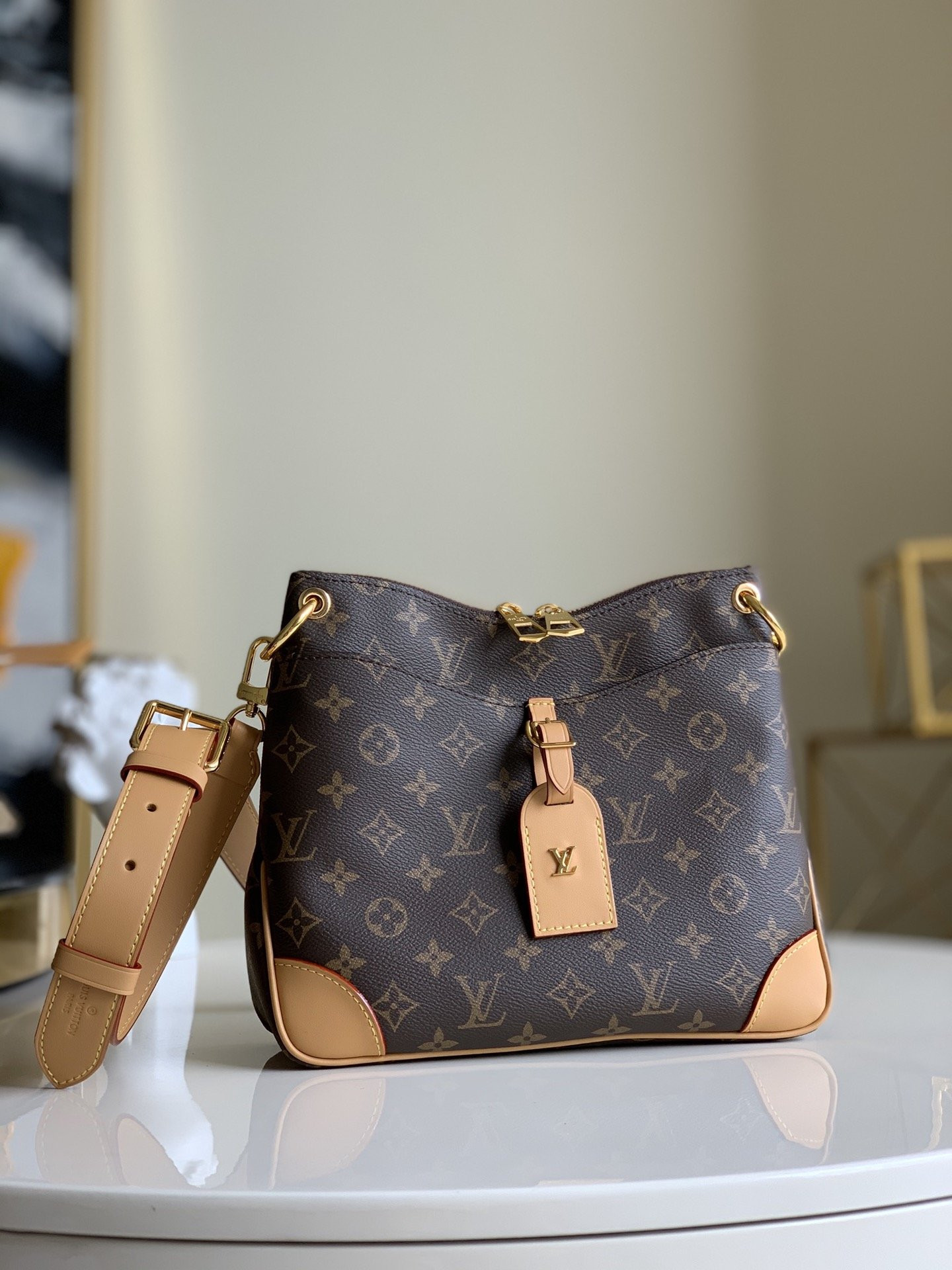 HOT SALE LOUIS VUITTON ODÉON PM