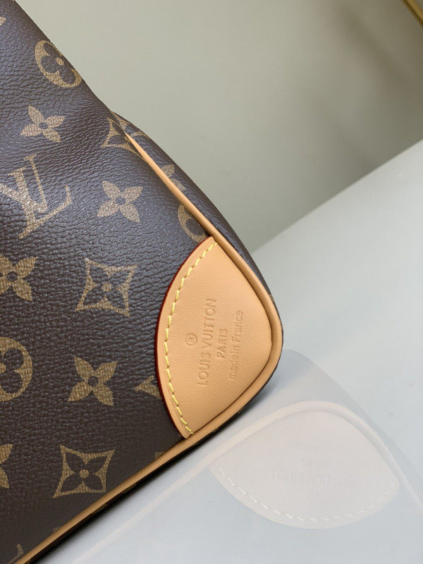 LOUIS VUITTON ODÉON MM