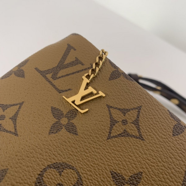 HOT SALE LOUIS VUITTON POUCHE LV3