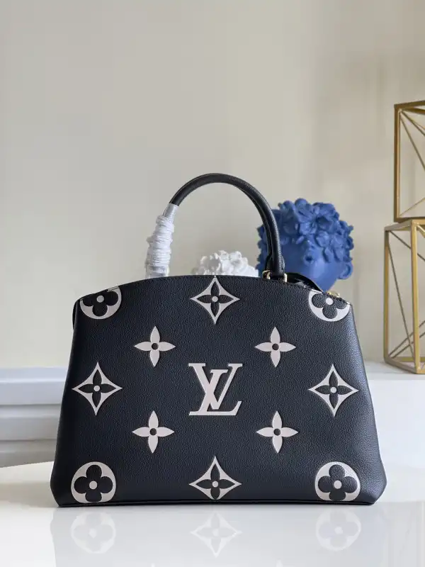 Aaa replica ru LOUIS VUITTON GRAND PALAIS