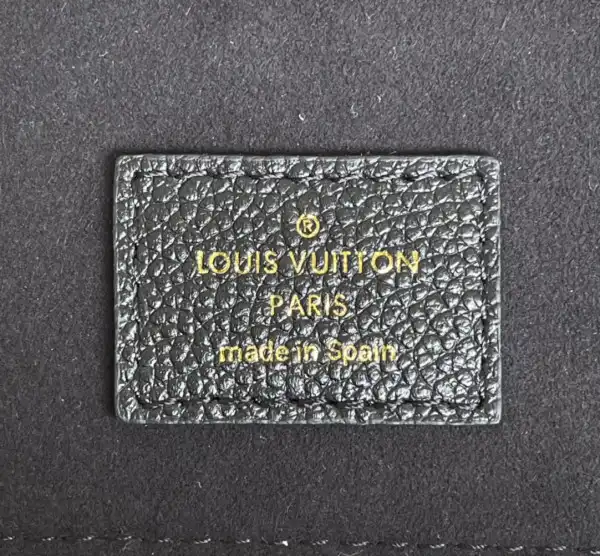 LOUIS VUITTON GRAND PALAIS