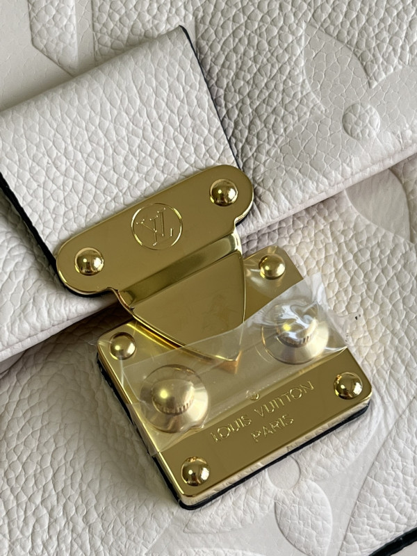 LOUIS VUITTON MADELEINE BB