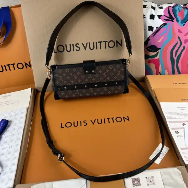 LOUIS VUITTON PETITE MALLE EAST WEST