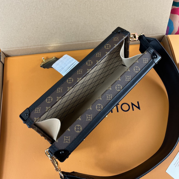 HOT SALE LOUIS VUITTON PETITE MALLE EAST WEST