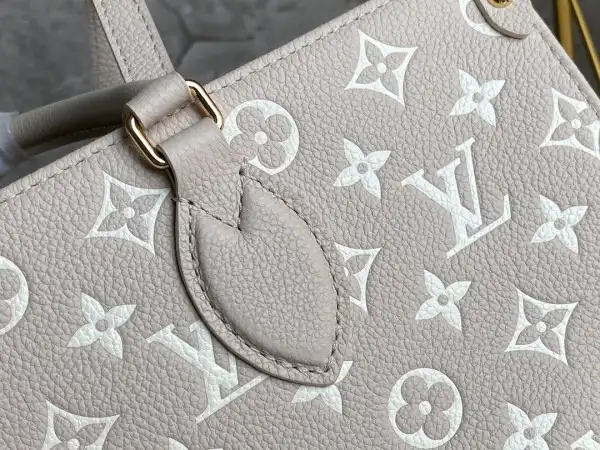 AAA Pruses Bags LOUIS VUITTON ONTHEGO MM