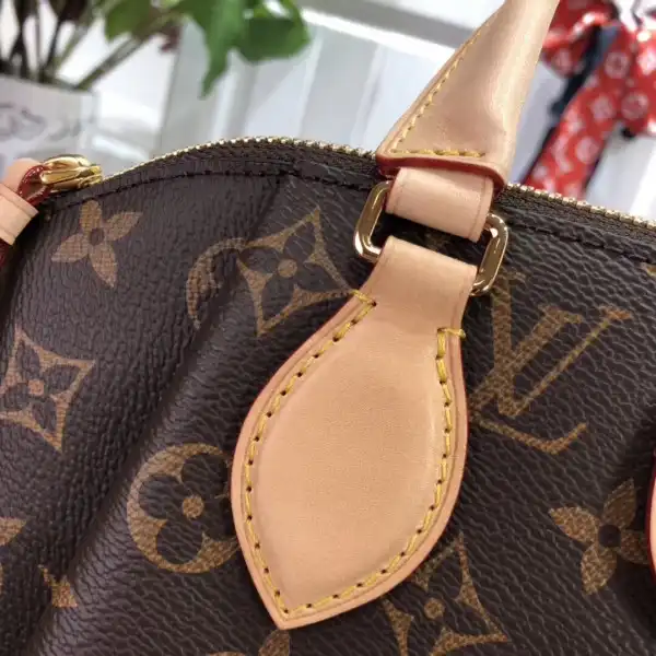 Aaa replica ru Louis Vuitton TURENNE PM