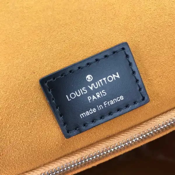 First bag ru LOUIS VUITTON GRENELLE MM