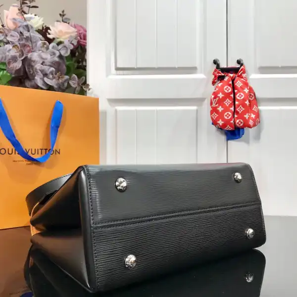 Frstbag ru LOUIS VUITTON GRENELLE MM