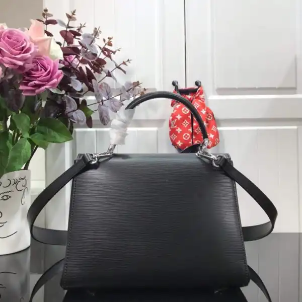 First bag ru LOUIS VUITTON GRENELLE PM