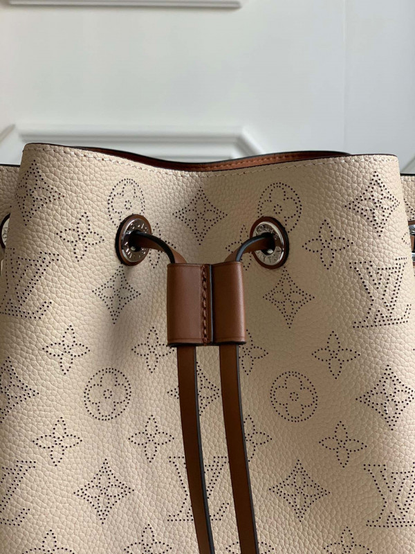 LOUIS VUITTON MURIA