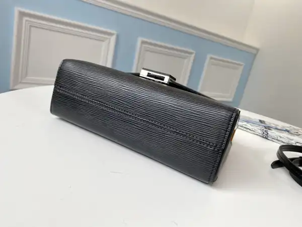 Cheap LOUIS VUITTON POCHETTE GRENELLE