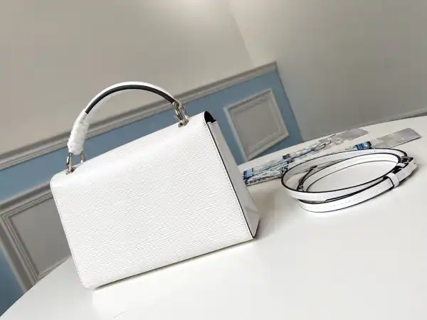 LOUIS VUITTON POCHETTE GRENELLE