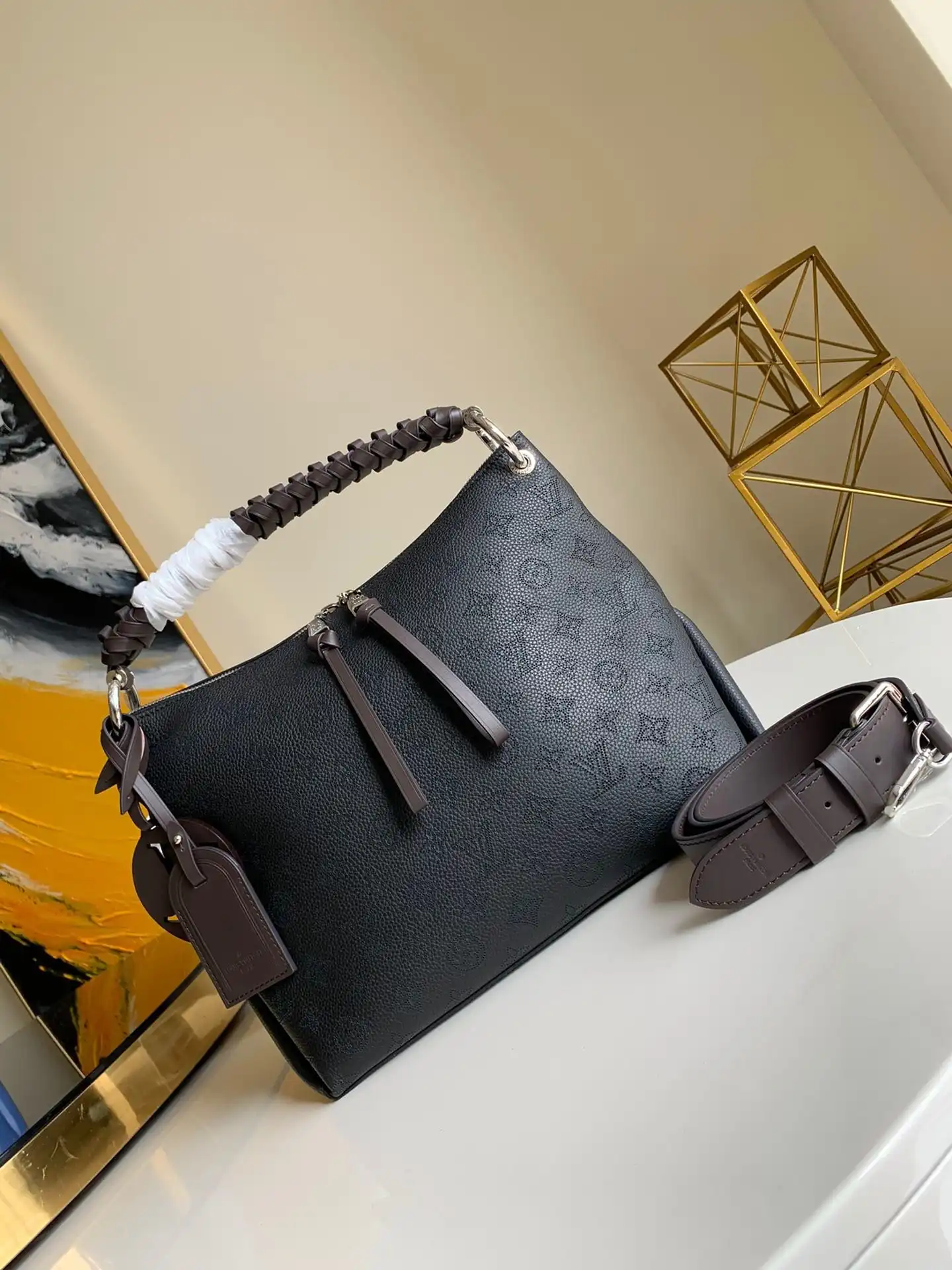 LOUIS VUITTON BEAUBOURG HOBO MM