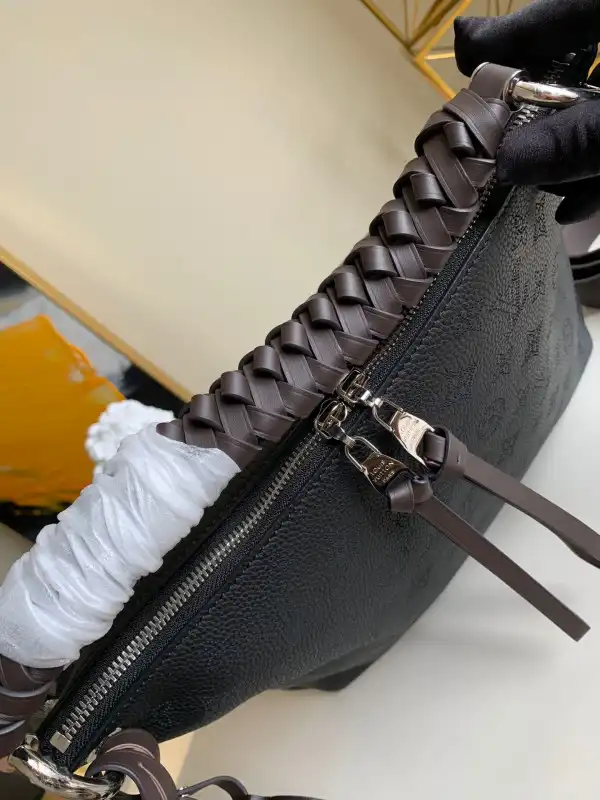 Aaa replica bags LOUIS VUITTON BEAUBOURG HOBO MM