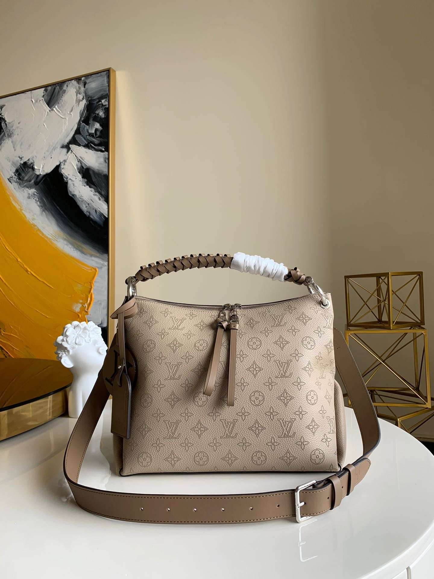 HOT SALE LOUIS VUITTON BEAUBOURG HOBO MM