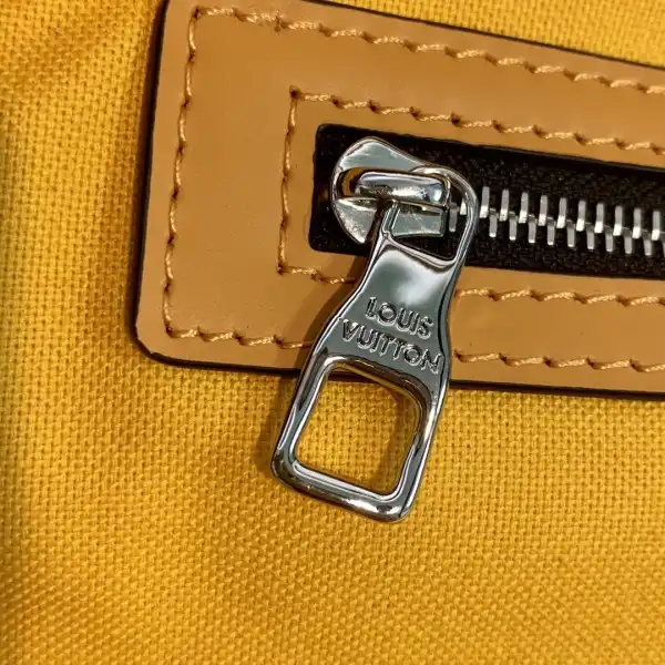 LOUIS VUITTON KEEPALL BANDOULIÈRE 50