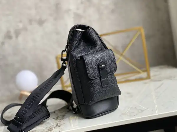 Affordable LOUIS VUITTON CHRISTOPHER XS