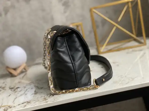 Affordable LOUIS VUITTON NEW WAVE CHAIN BAG