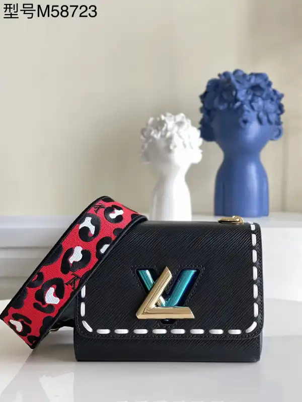 LOUIS VUITTON TWIST PM