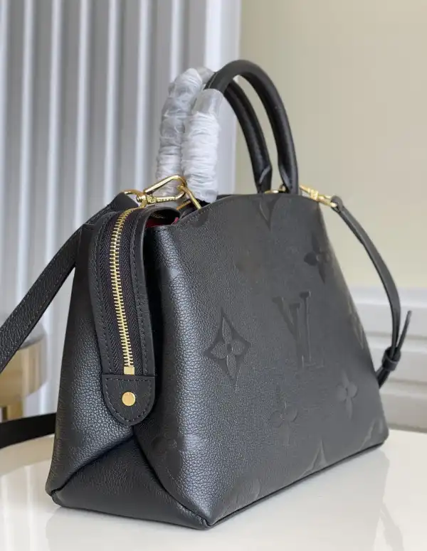 First bag ru LOUIS VUITTON PETIT PALAIS