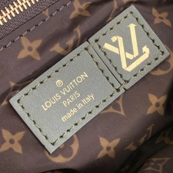 Firstbag Ru LOUIS VUITTON SPEEDY BANDOULIÈRE 25