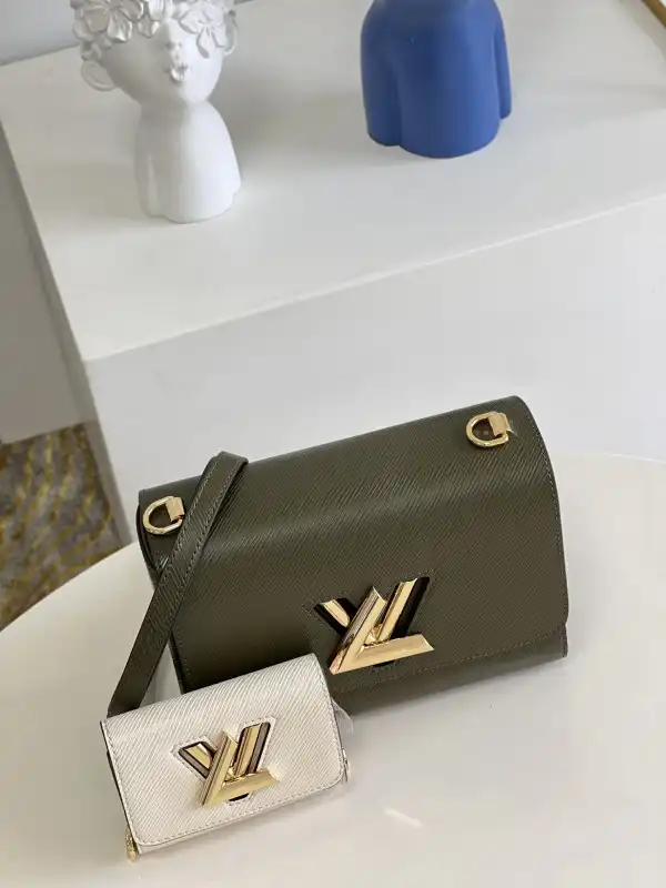 LOUIS VUITTON TWIST PM