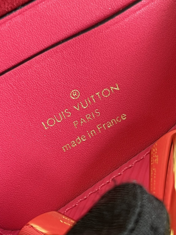 HOT SALE LOUIS VUITTON TWIST PM