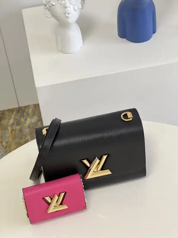 Firstbag Ru LOUIS VUITTON TWIST PM