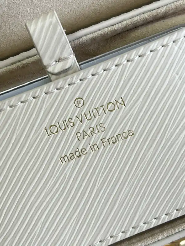 First bag ru LOUIS VUITTON TWIST PM