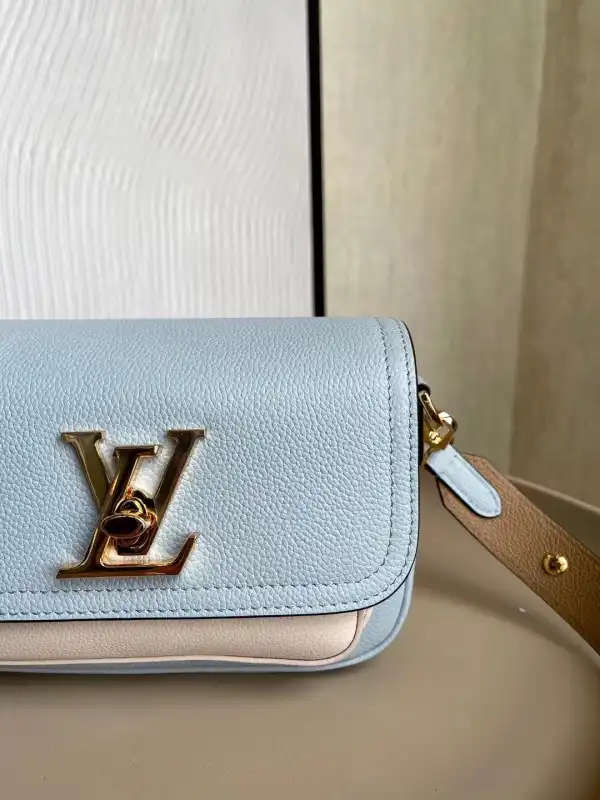 LOUIS VUITTON LOCKME TENDER