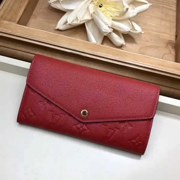 LOUIS VUITTON SARAH WALLET