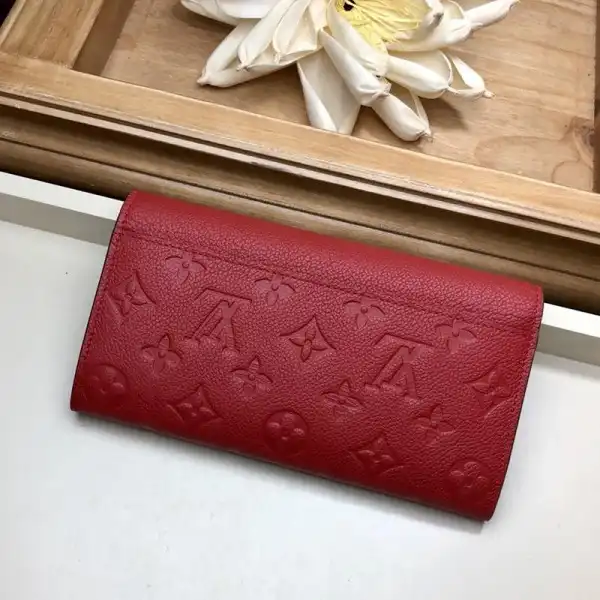 LOUIS VUITTON SARAH WALLET