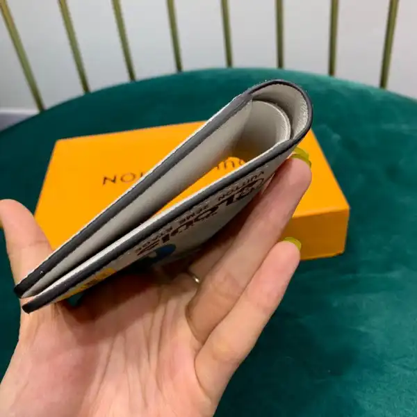 Affordable LOUIS VUITTON MULTIPLE WALLET