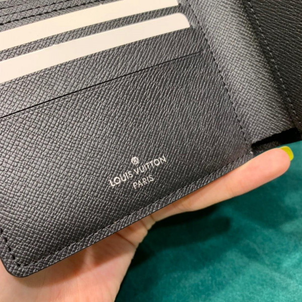 LOUIS VUITTON MULTIPLE WALLET