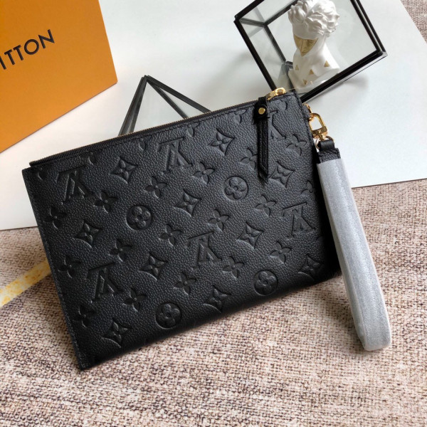 LOUIS VUITTON POCHETTE MÉLANIE MM