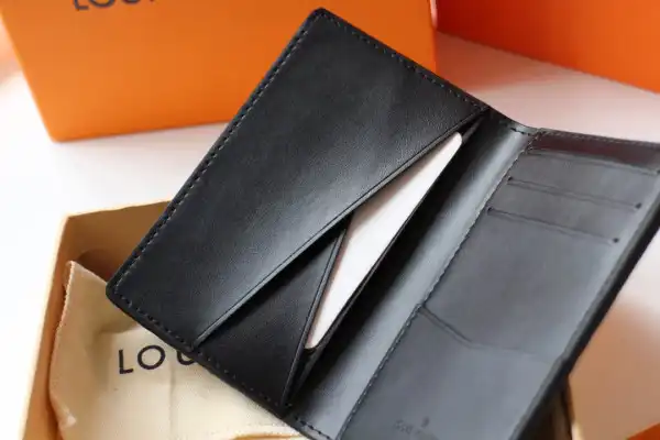 TO LOUIS VUITTON POCKET ORGANIZER