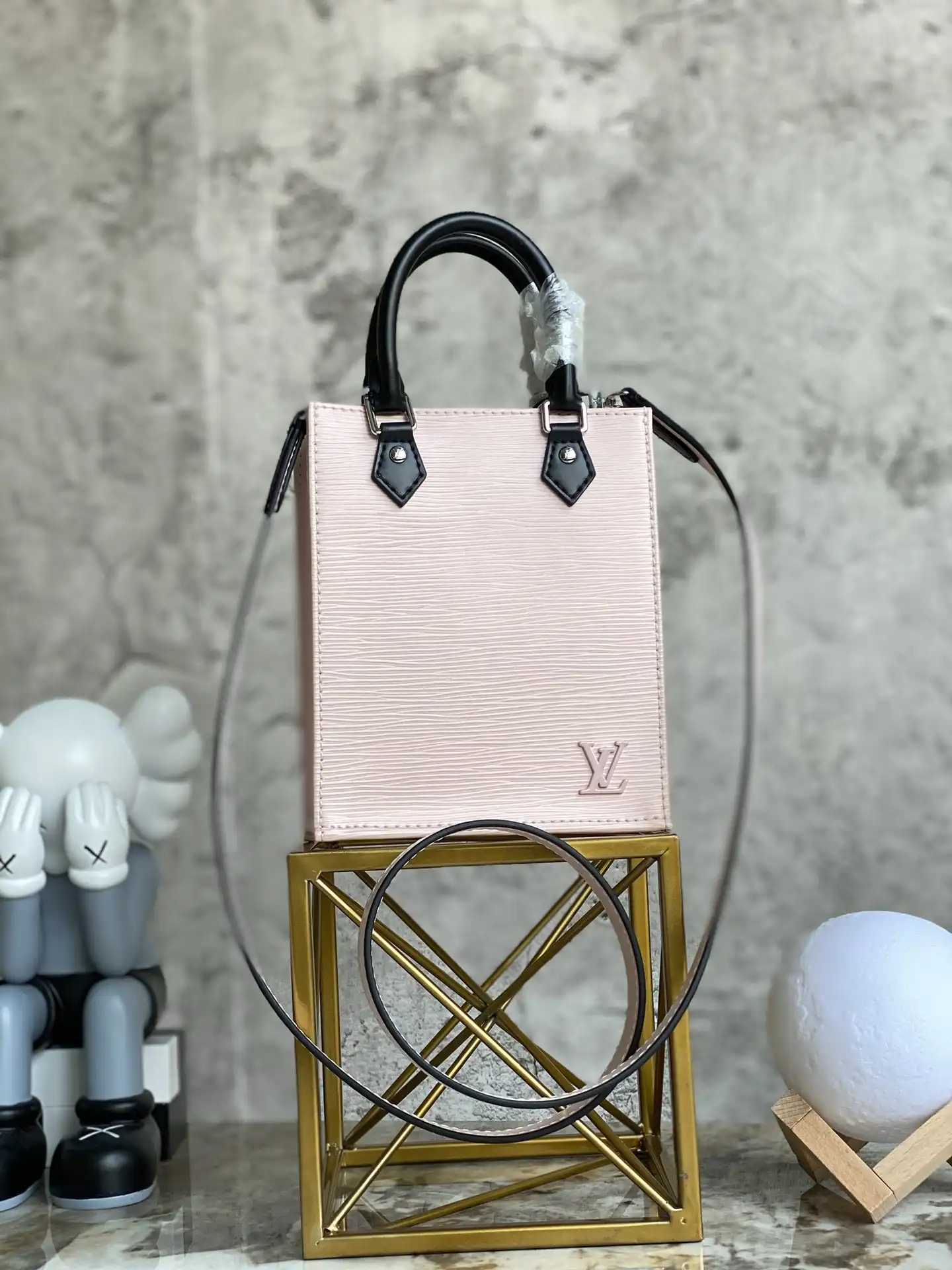 Frstbag ru LOUIS VUITTON PETIT SAC PLAT