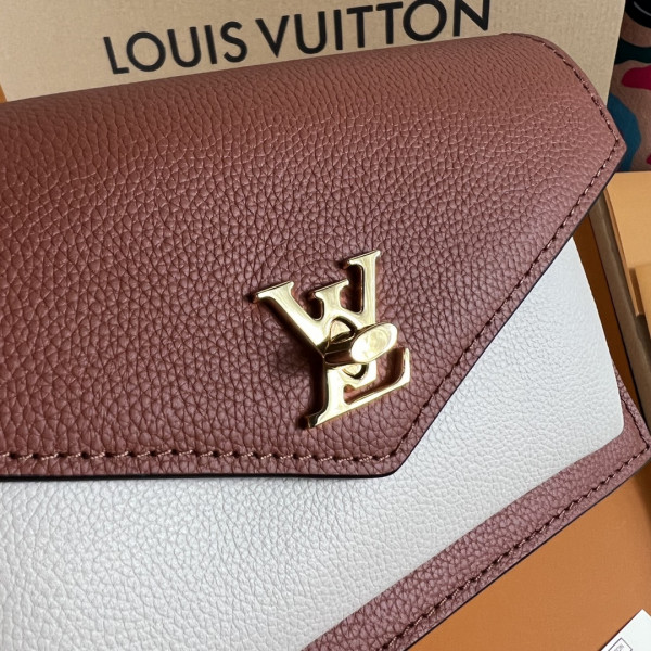 HOT SALE LOUIS VUITTON MYLOCKME CHAIN POCHETTE