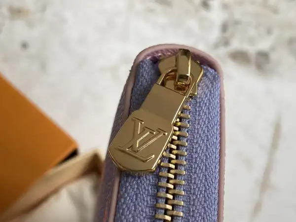 Where to buy Cheap LOUIS VUITTON ZIPPY WALLET