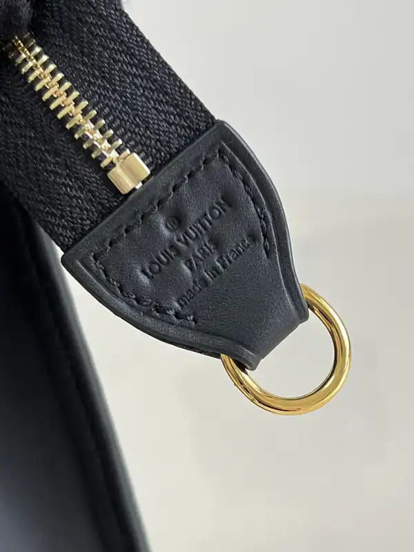 Affordable LOUIS VUITTON TOILETRY POUCH ON CHAIN