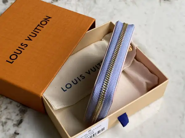 TO LOUIS VUITTON ZIPPY COIN PURSE