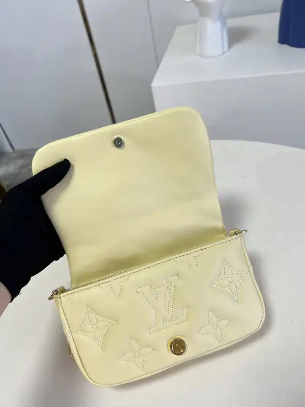 LOUIS VUITTON WALLET ON STRAP BUBBLEGRAM