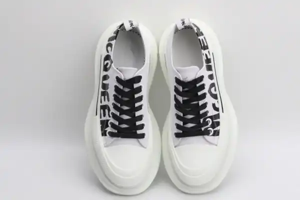 Bagsoffer ALEXANDER MCQUEEN Tread Slick Lace Up