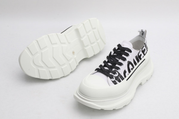 HOT SALE ALEXANDER MCQUEEN Tread Slick Lace Up