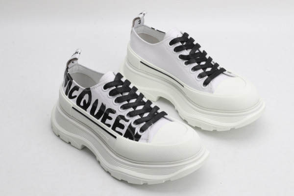 HOT SALE ALEXANDER MCQUEEN Tread Slick Lace Up