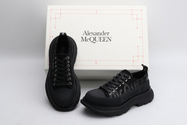 HOT SALE ALEXANDER MCQUEEN Tread Slick Lace Up